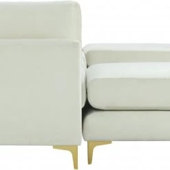 Meridian Furniture Living Room Julia 6 Piece Velvet Modular Reversible Sectional