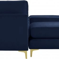 Meridian Furniture Living Room Julia 6 Piece Velvet Modular Reversible Sectional