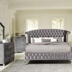 Coaster Deanna Tufted Upholstered Bed Grey