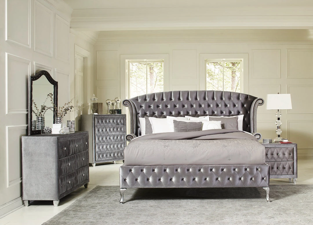 Coaster Deanna Tufted Upholstered Bed Grey