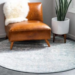 Uniqueloom Leila Classical Round Rug
