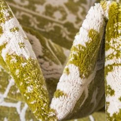 Uniqueloom Leila Classical Round Rug