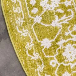 Uniqueloom Leila Classical Round Rug