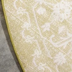 Uniqueloom Leila Classical Round Rug