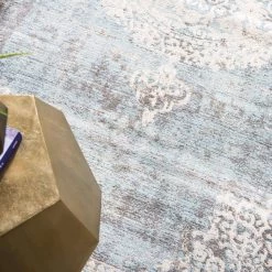 Uniqueloom Light Blue New Classical Round Rug Home Decor