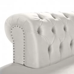 Meridian Furniture Anabella Modular 4 Piece Velvet Sectional Living Room