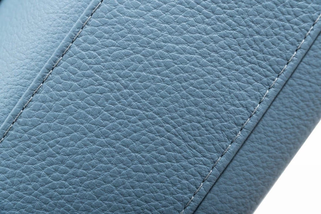 VIG Accenti Italia Sectional Sofa Living Room