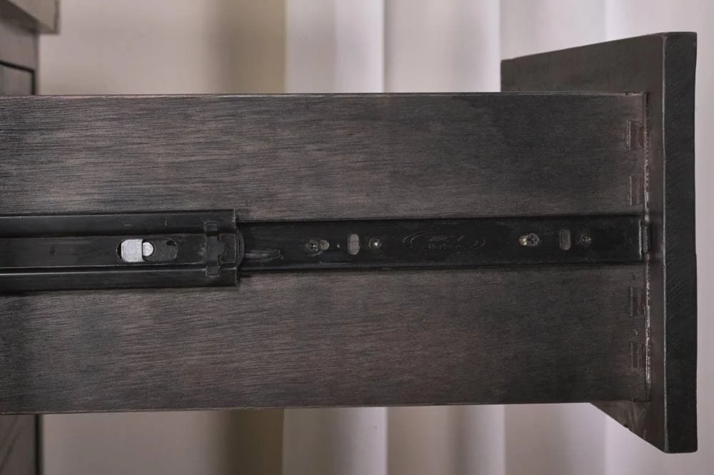 Modus Furniture Bedroom Yosemite Chest