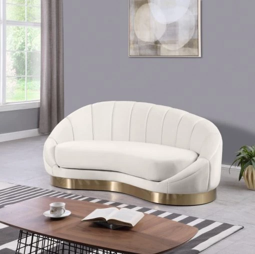 Meridian Furniture Shelly Velvet Chaise