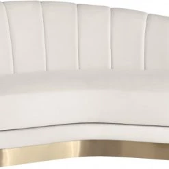 Meridian Furniture Shelly Velvet Chaise