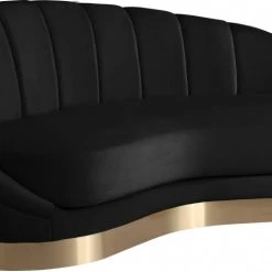 Meridian Furniture Shelly Velvet Chaise