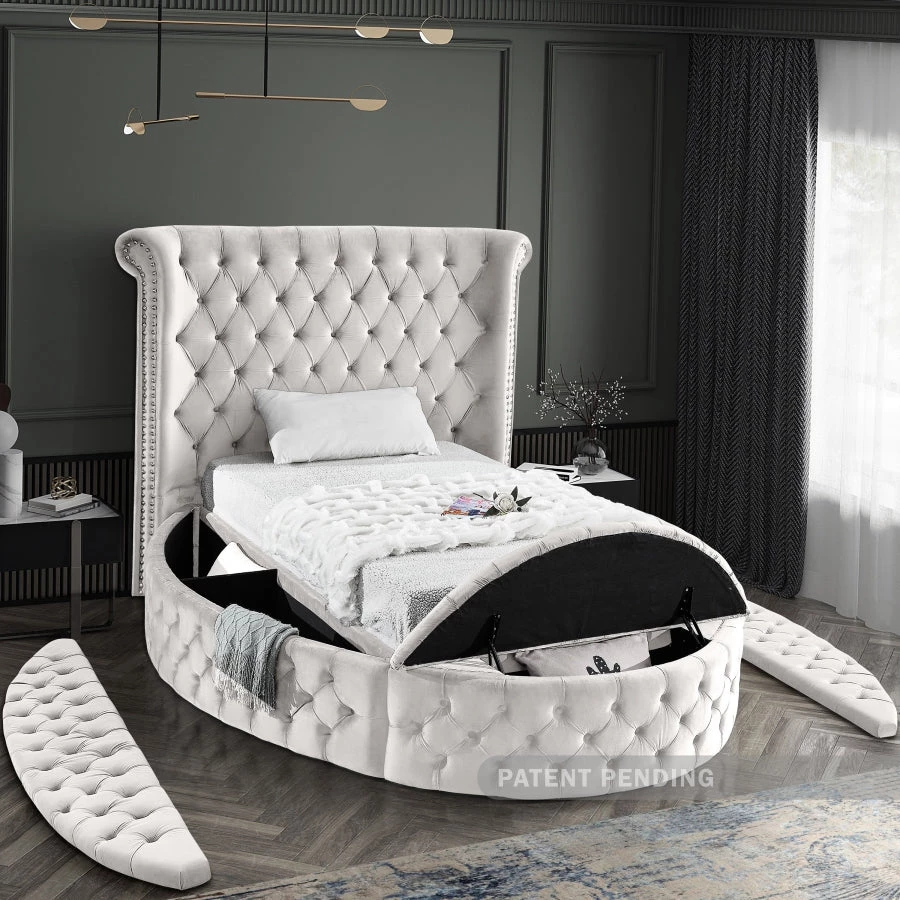 Meridian Furniture Luxus Round Velvet Bed