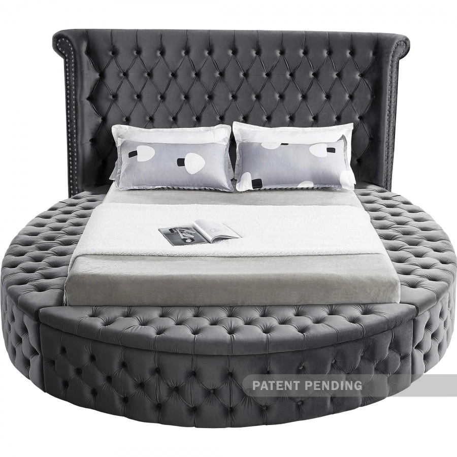 Meridian Furniture Luxus Round Velvet Bed
