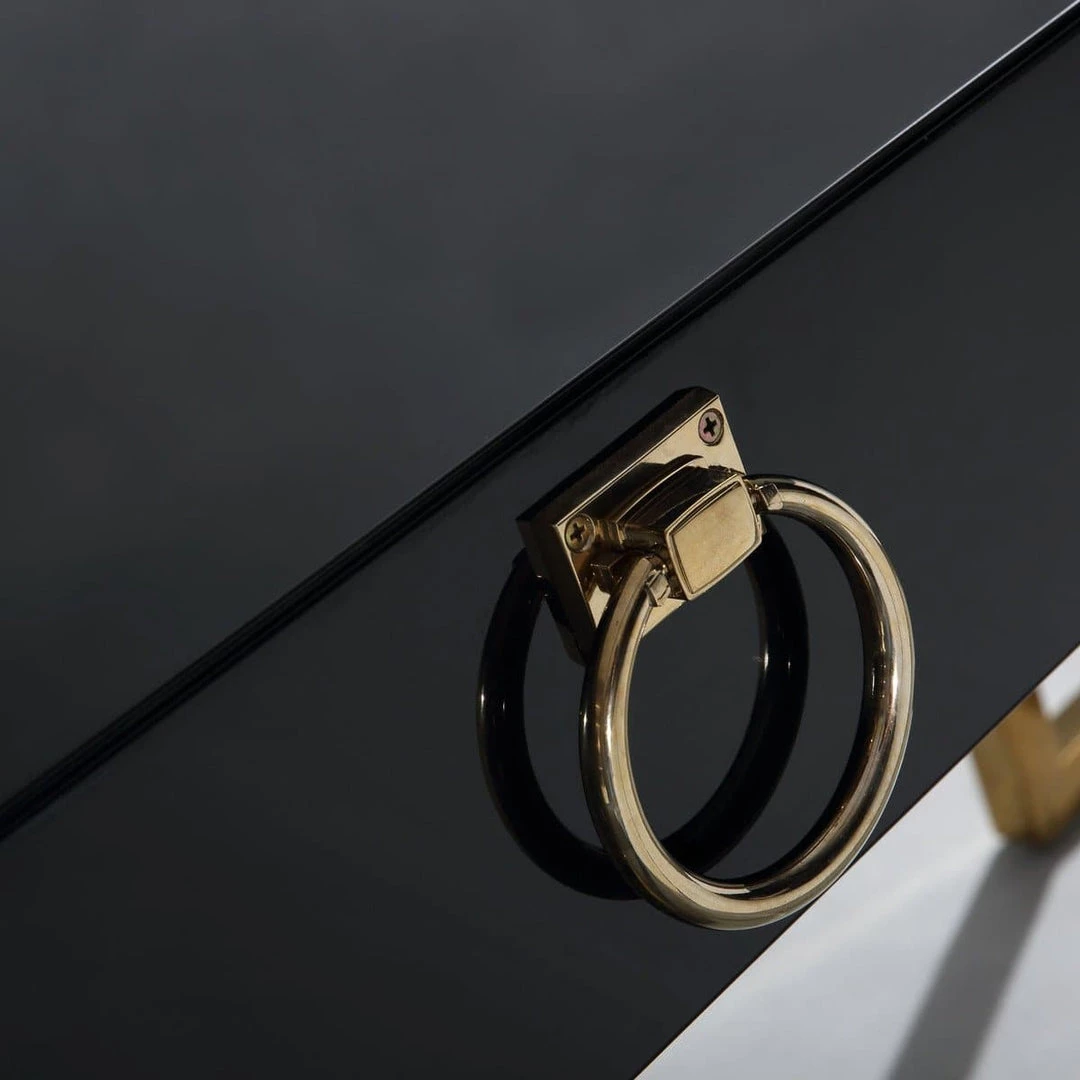 TOV Majesty Desk Office