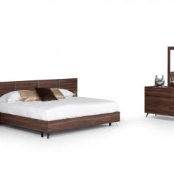 VIG Nova Domus Brooklyn Italian Modern Walnut Bed Beds & Headboards