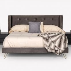 VIG Nova Domus Bryan Bed