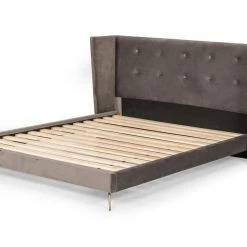 VIG Nova Domus Bryan Bed