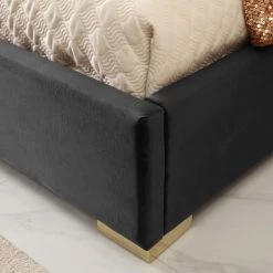 VIG Beds & Headboards Modrest Daystar - Eastern King Modern Beige Velvet & Gold Bed