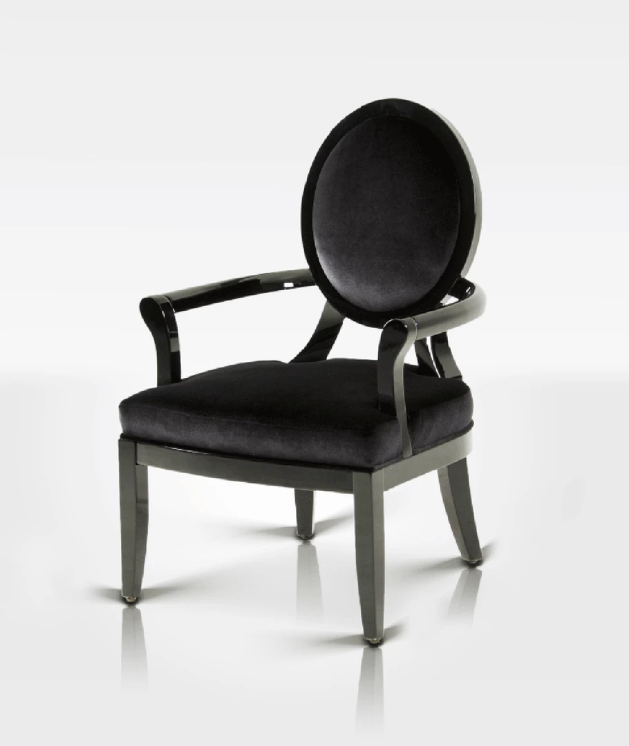 VIG A&X Ambassador Office Desk