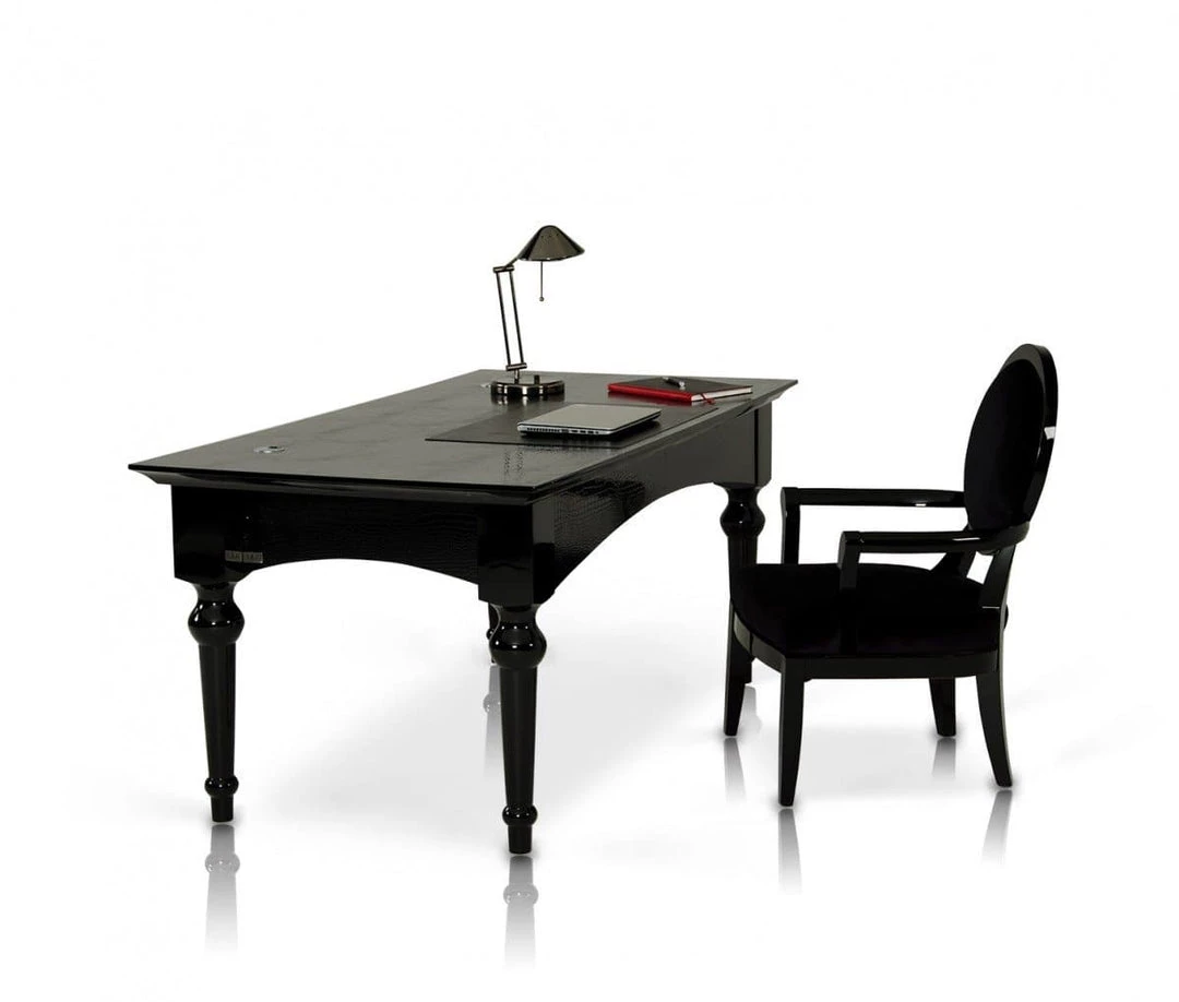 VIG A&X Ambassador Office Desk