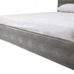 VIG Modrest Dynasty - Modern Shagreen Eastern King Bed