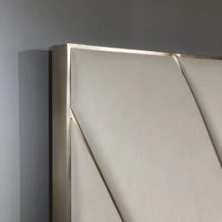 VIG Modrest Eldora - Glam Beige Velvet And Brushed Brass Bed