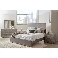 Pulaski Carmen 5/0 Panel Bed Footboard & Slats Bedroom