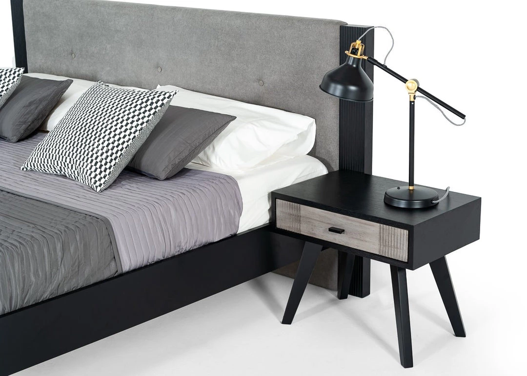 VIG Nova Domus Panther Contemporary Grey & Black Bed