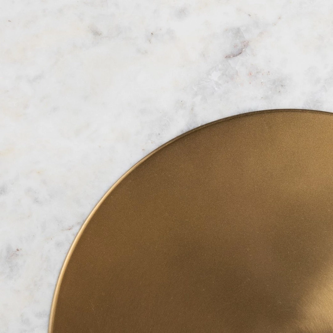 Safavieh Gwen 40" Pedestal Marble Dining Table