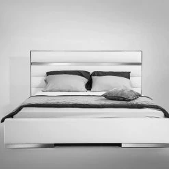 VIG Beds & Headboards Nova Domus Francois Modern White Bedroom Set